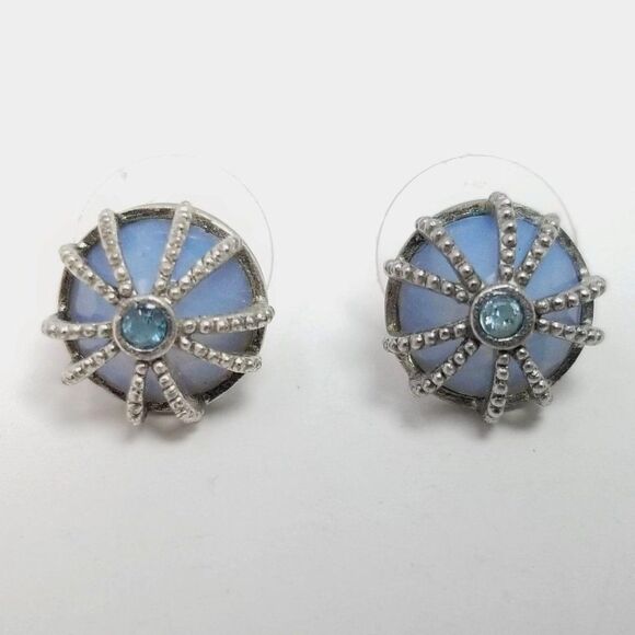 Vintage Blue Rhinestone Cetner Stud Earrings, Silver Tone Rope Twist Setting - Picture 1 of 6